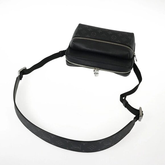 LOUIS VUITTON Taigarama Outdoor Messenger PM M30233 Shoulder bag - Picture 9 of 16